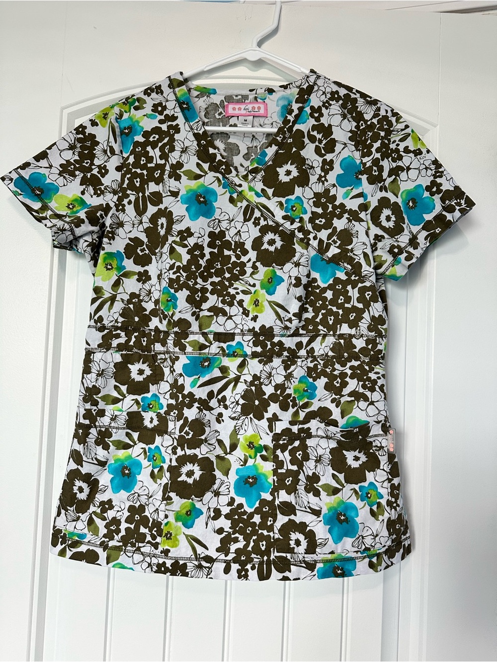 koi Floral Scrub V Neck Top in Turquoise, Brown & Cream with Pockets